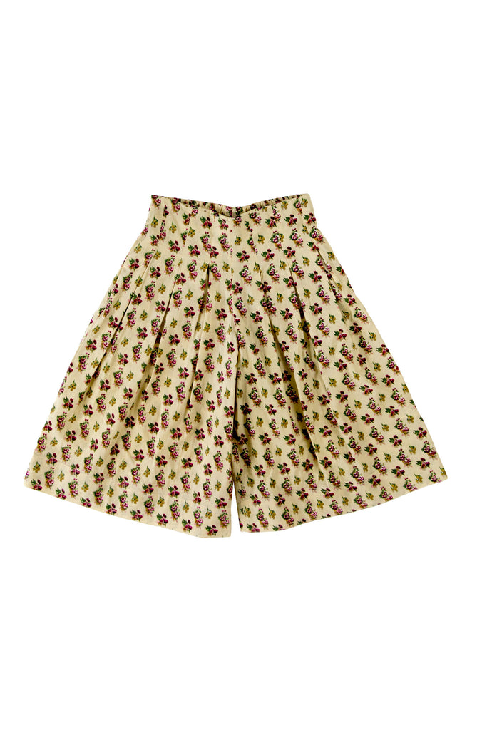 UMA CULOTTE IN GRANDMA'S WALLPAPER
